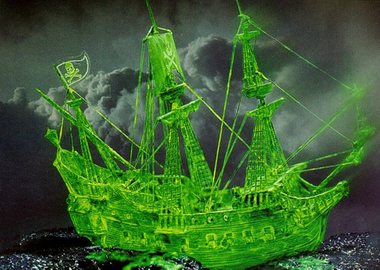 Slepovací model Revell  1:72 Pirátská loď Pirate Ghost Ship světélkující *
