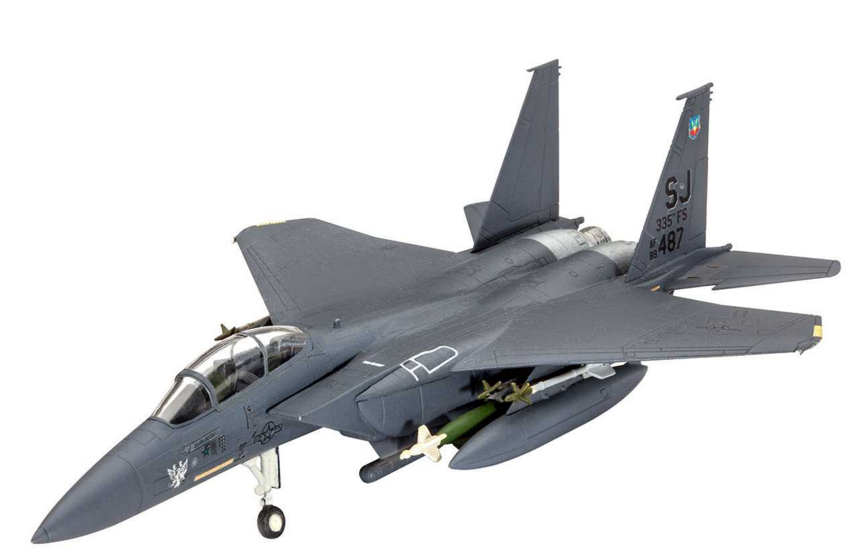 Slepovací set Revell 1:144 F-15E Strike Eagle & bombs *