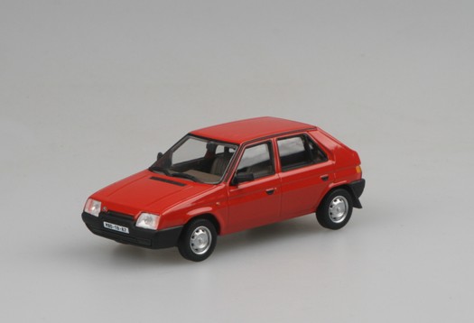 Model Abrex 1:43 Škoda Favorit 1987 Coral Red * *