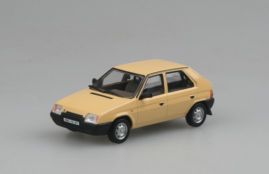 Model Abrex 1:43 Škoda Favorit 1987 Yellow Mimosa * *